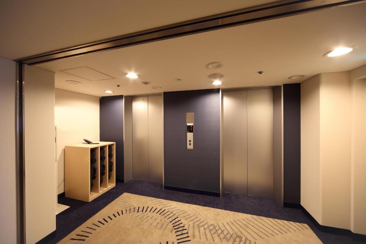 Kobe Sannomiya Tokyu Rei Hotel Экстерьер фото